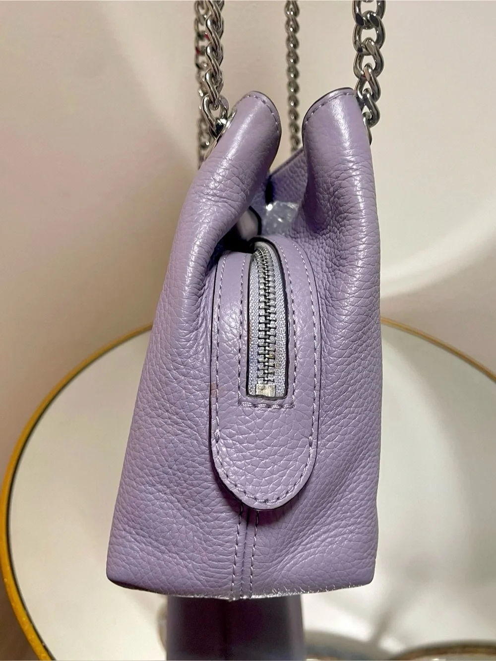 Michael Kors Lilac Pebbled Leather Shoulder Tote with Silver Chain EUC